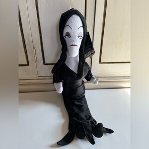 NWT The Addams Family Morticia Addams Singing Doll Toy Song 2019 Halloween